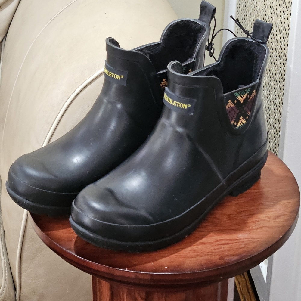 PENDLETON chesea tuscon gloss rain boot